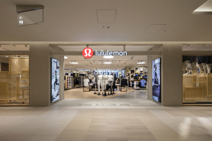 lululemon GINZA SIX