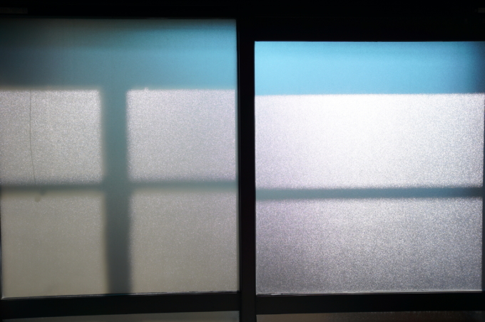 窓ガラスのフィルム